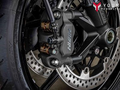 2026 Kawasaki Ninja ZX-6R - Photo 5
