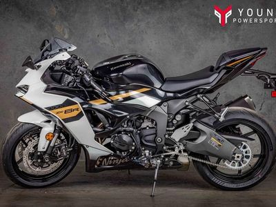2026 Kawasaki Ninja ZX-6R - Photo 2