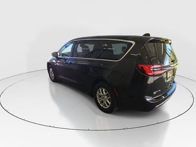 2023 Chrysler Pacifica - Photo 5