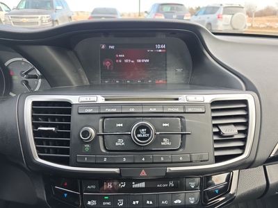 2017 Honda Accord Sedan - Photo 11