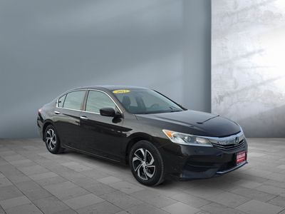 2017 Honda Accord Sedan - Photo 2