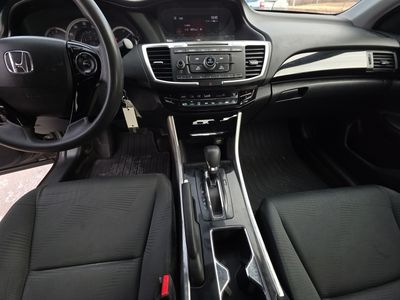 2017 Honda Accord Sedan - Photo 13