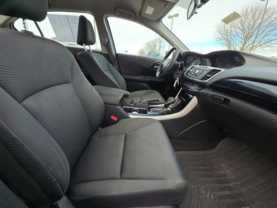 2017 Honda Accord Sedan - Photo 15