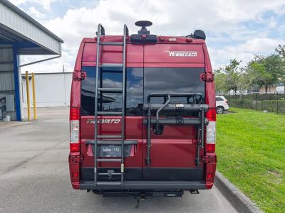 2022 Winnebago TRAVATO — photo 21 view