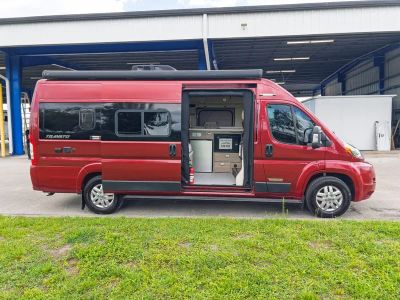 2022 Winnebago TRAVATO — photo 18 view