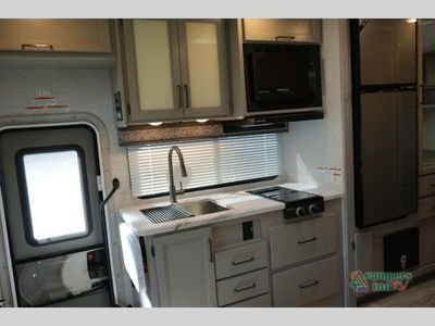 2025 Thor Motor Coach Chateau - Photo 26