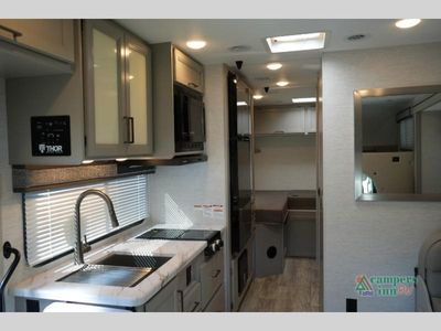 2025 Thor Motor Coach Chateau - Photo 13