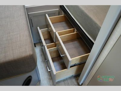 2025 Thor Motor Coach Chateau - Photo 43