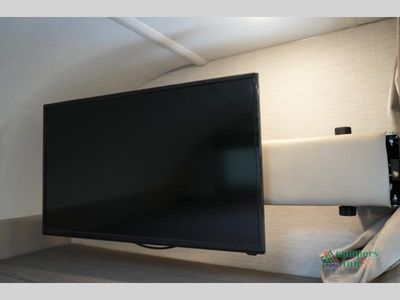 2025 Thor Motor Coach Chateau - Photo 22