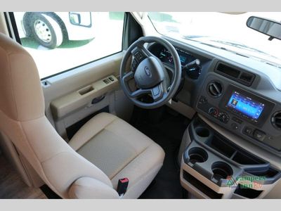 2025 Thor Motor Coach Chateau - Photo 15