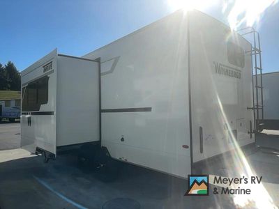 2026 Winnebago Thrive - Photo 7