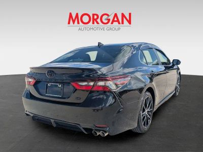 2021 Toyota Camry — detail view