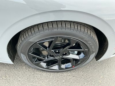 2026 Kia K5 — photo 22 view