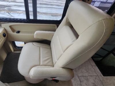 2012 Tiffin Motorhomes Allegro - Photo 23