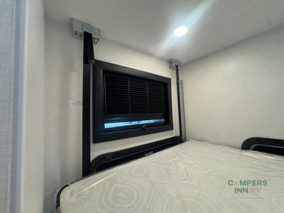 2026 Coachmen RV Cross Trail XL — photo 40 view