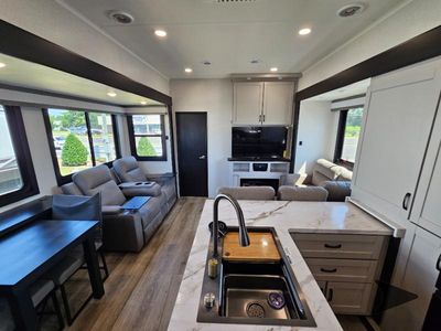 2026 Jayco Seismic - Photo 38