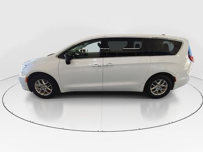 2024 Chrysler Pacifica - Photo 4
