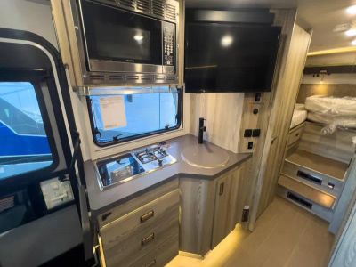 2026 Winnebago VIEW - Photo 9