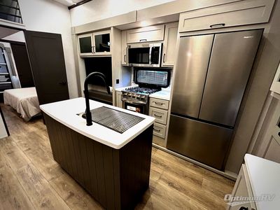 2025 Palomino Columbus - Photo 15