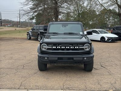 2022 Ford Bronco - Photo 2