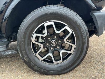 2022 Ford Bronco - Photo 9