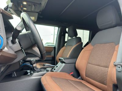2022 Ford Bronco - Photo 14