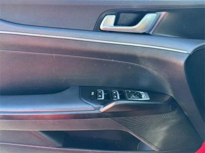 2025 Kia K5 — photo 18 view