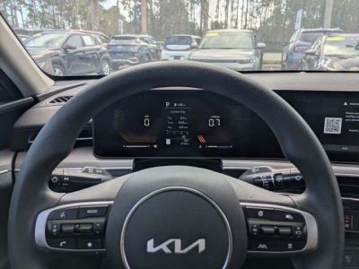 2025 Kia K5 — photo 28 view