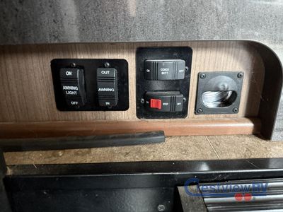 2017 Winnebago Via - Photo 29