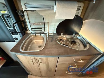 2017 Winnebago Via - Photo 12