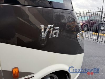 2017 Winnebago Via - Photo 32