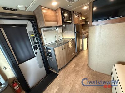 2017 Winnebago Via - Photo 5