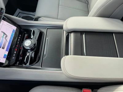 2026 Jeep Grand Wagoneer — photo 26 view