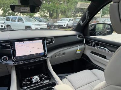 2026 Jeep Grand Wagoneer — photo 42 view