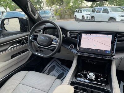 2026 Jeep Grand Wagoneer — photo 41 view