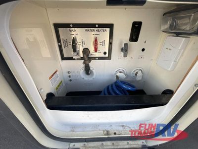2021 DRV Luxury Suites Mobile Suites - Photo 9