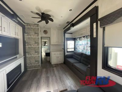2021 DRV Luxury Suites Mobile Suites - Photo 11