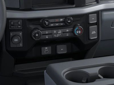 2026 Ford Chassis Cab - Photo 15