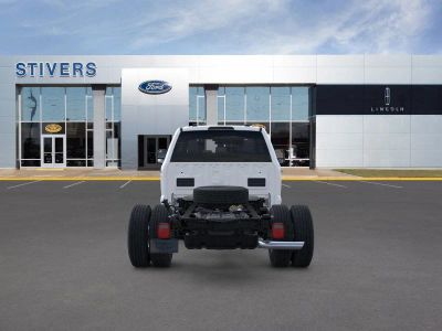 2026 Ford Chassis Cab - Photo 6
