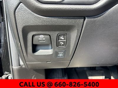 2025 RAM 1500 — photo 22 view