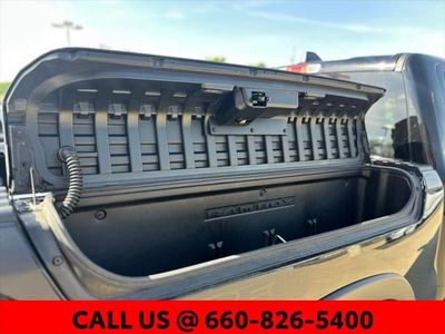 2025 RAM 1500 — photo 43 view