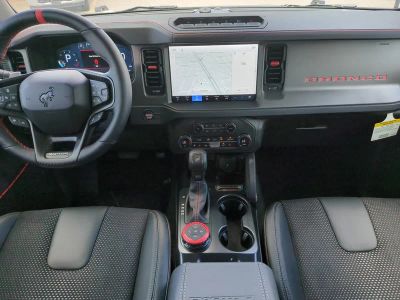 2026 Ford Bronco — photo 14 view