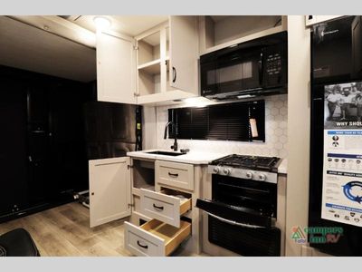 2026 Jayco Seismic - Photo 24