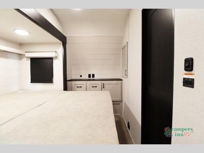 2026 Jayco Seismic - Photo 31