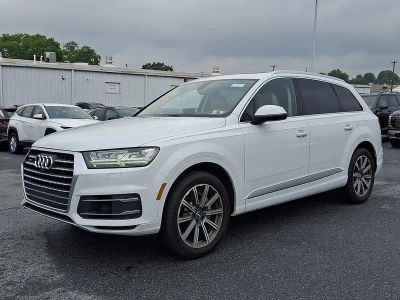2017 Audi Q7 Premium Plus in Tofana White Crystal Effect — front three-quarter view