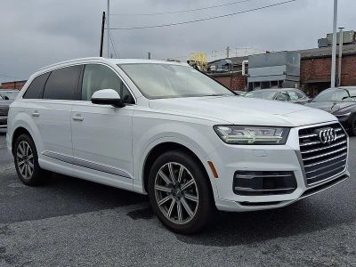 2017 Audi Q7 — rear three-quarter view