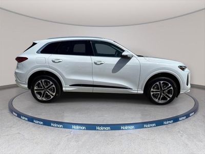 2025 Audi Q5 — interior view