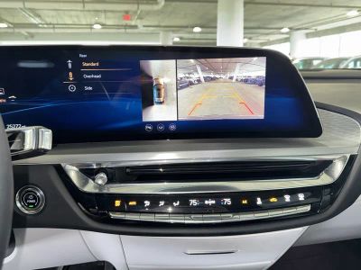 2023 Cadillac LYRIQ — photo 27 view
