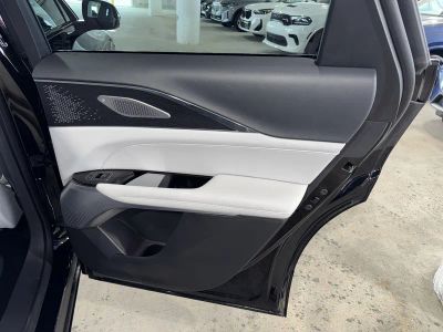 2023 Cadillac LYRIQ — photo 11 view