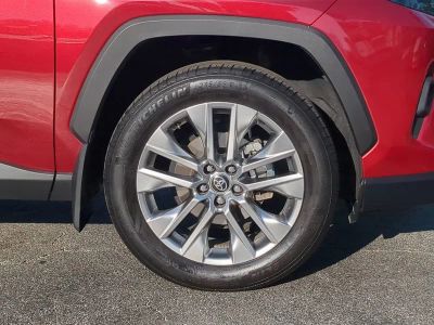 2024 Toyota RAV4 — photo 11 view